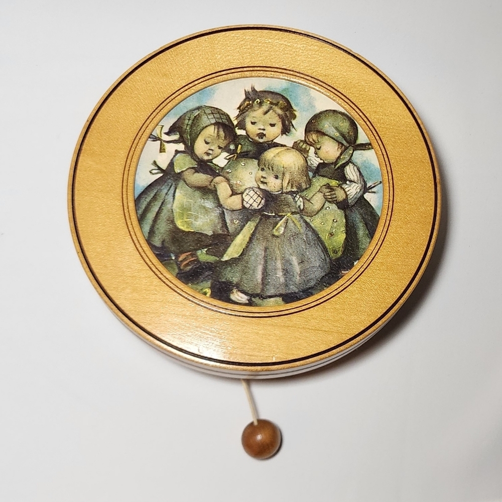 Vintage Reuge Hummel Pull String Music Box – “Doctor Zhivago Lara’s Theme"